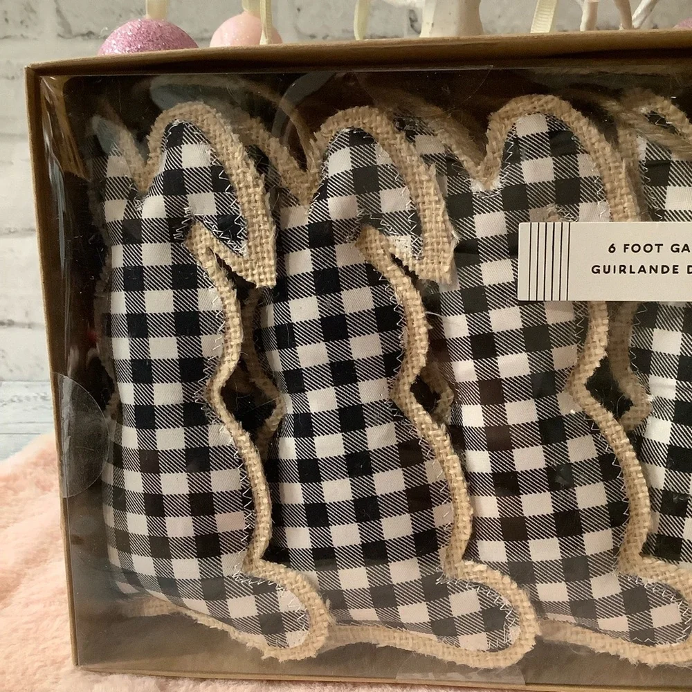 Black & White Buffalo Checkered 6ft. Bunny Garland